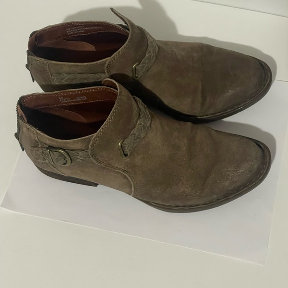 Born Women's Taupe Suede Leather Booties - Size 6 M - Picture 2 of 6